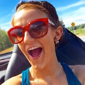 Meet your Posher, Alyssa